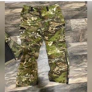 UNDER ARMOUR || Thredbone Pants